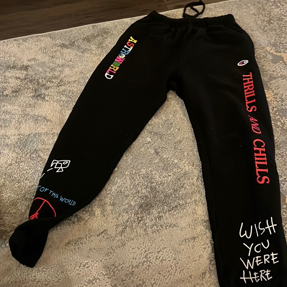Astroworld sweats size small